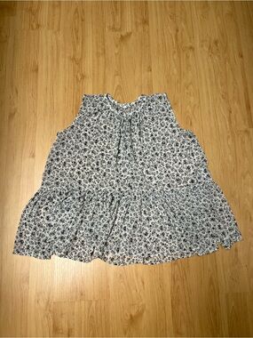 Uniqlo sheer flowy sleeveless floral top